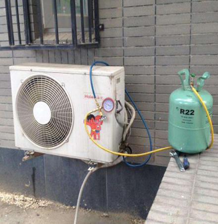 建华空调加氟